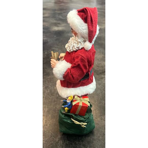 Dept 56 Possible Dreams Santa "Lighting the Way" 2006 57.71248 Clothtique Works - Picture 6 of 16